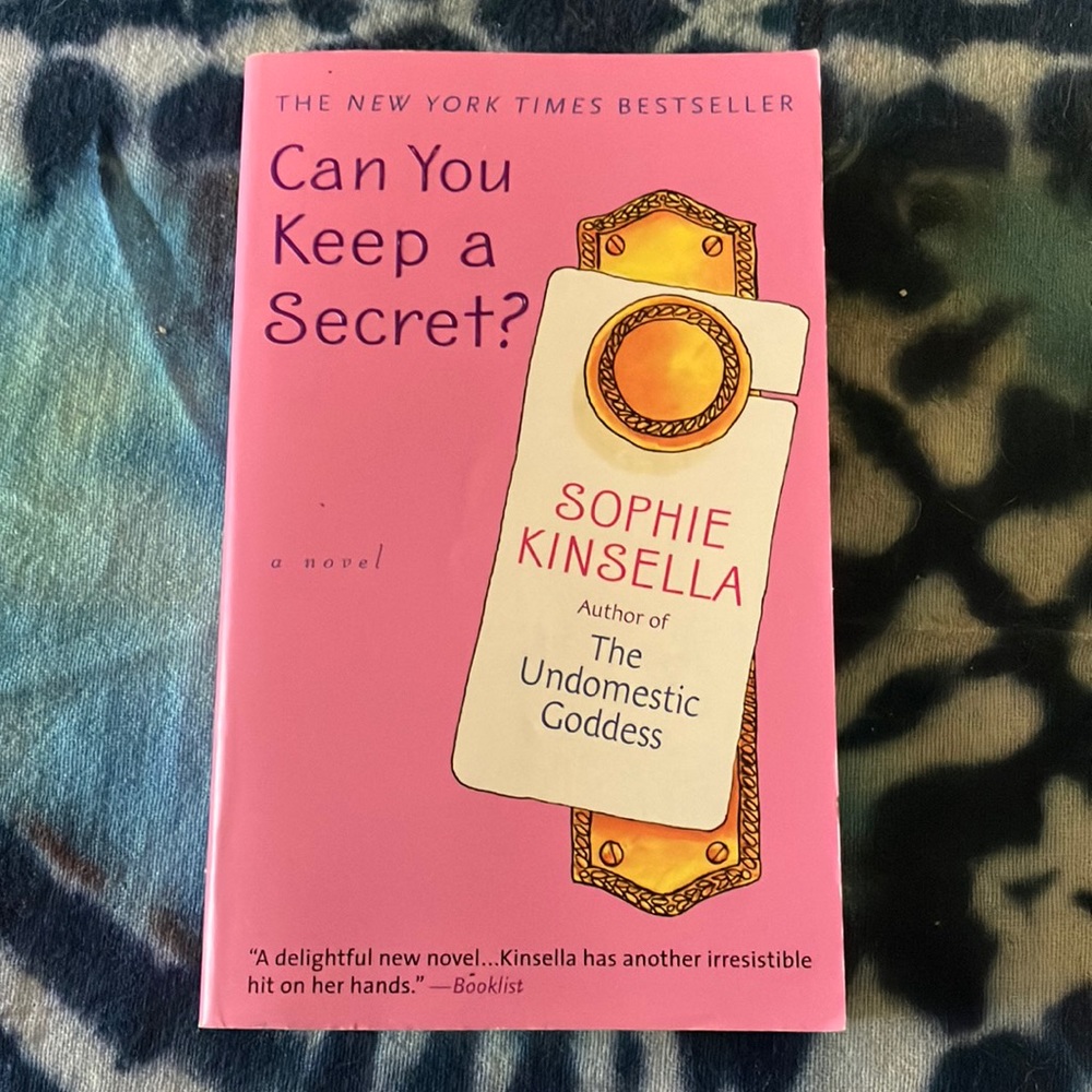 Can You Keep a Secret? paperback book by Sophie Kinsella-Good Condition
